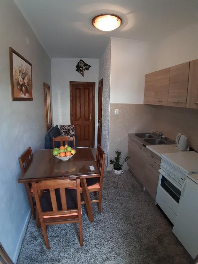 Apartment Ksenija Kotor Exteriör bild