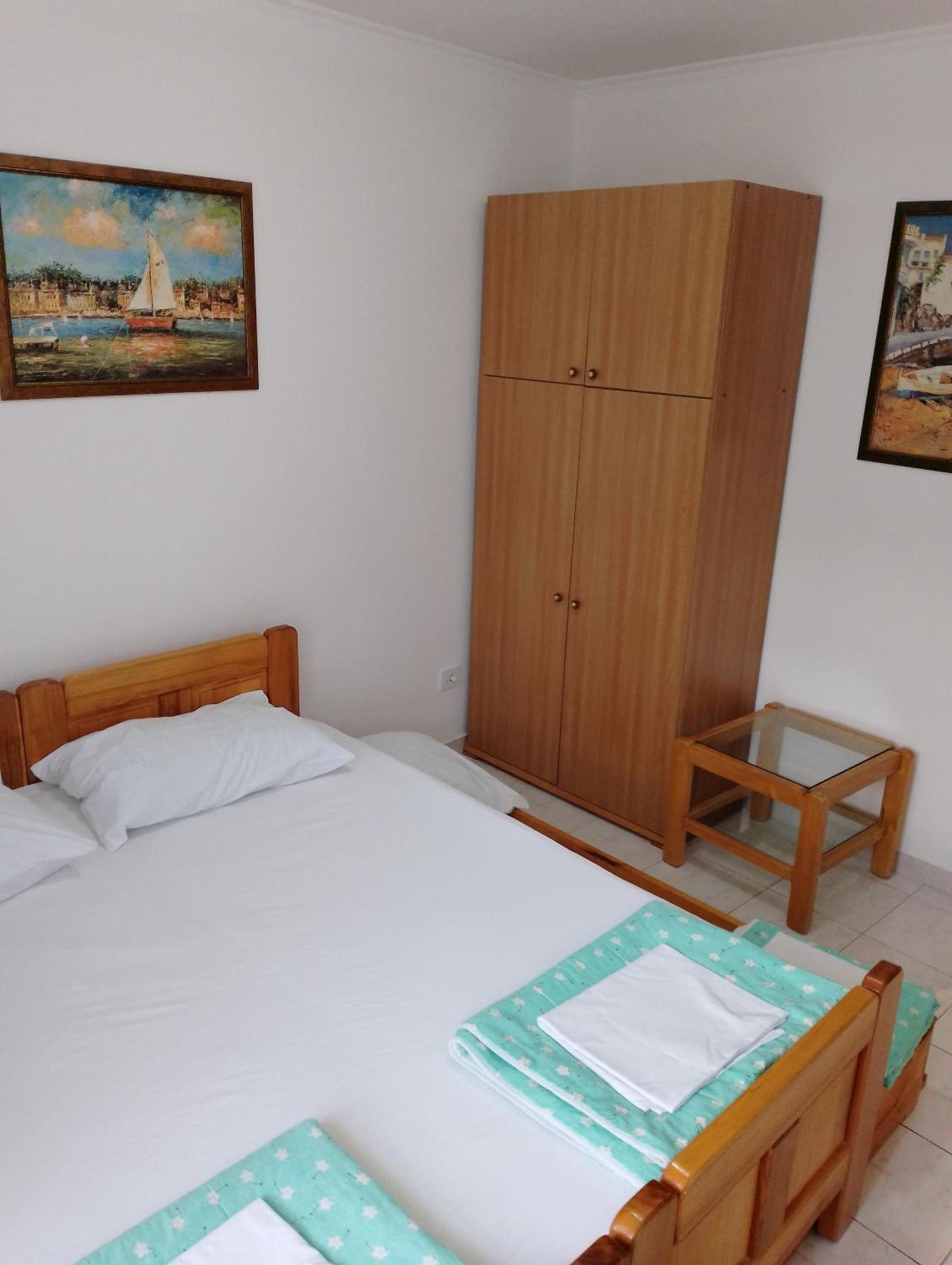 Apartment Ksenija Kotor Exteriör bild